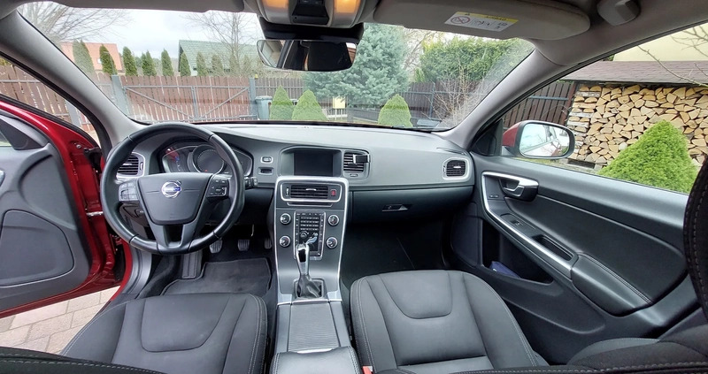 Volvo V60 cena 59500 przebieg: 215000, rok produkcji 2017 z Babimost małe 79